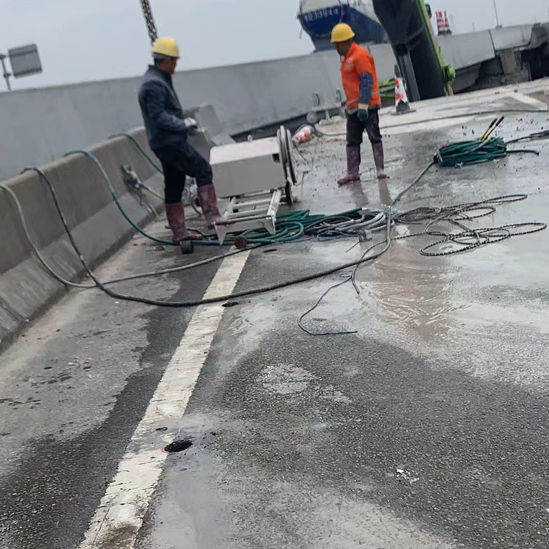 橋梁切割